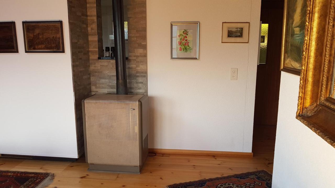 Traumhaftes Chalet Mit Seesicht Krattigen Bagian luar foto