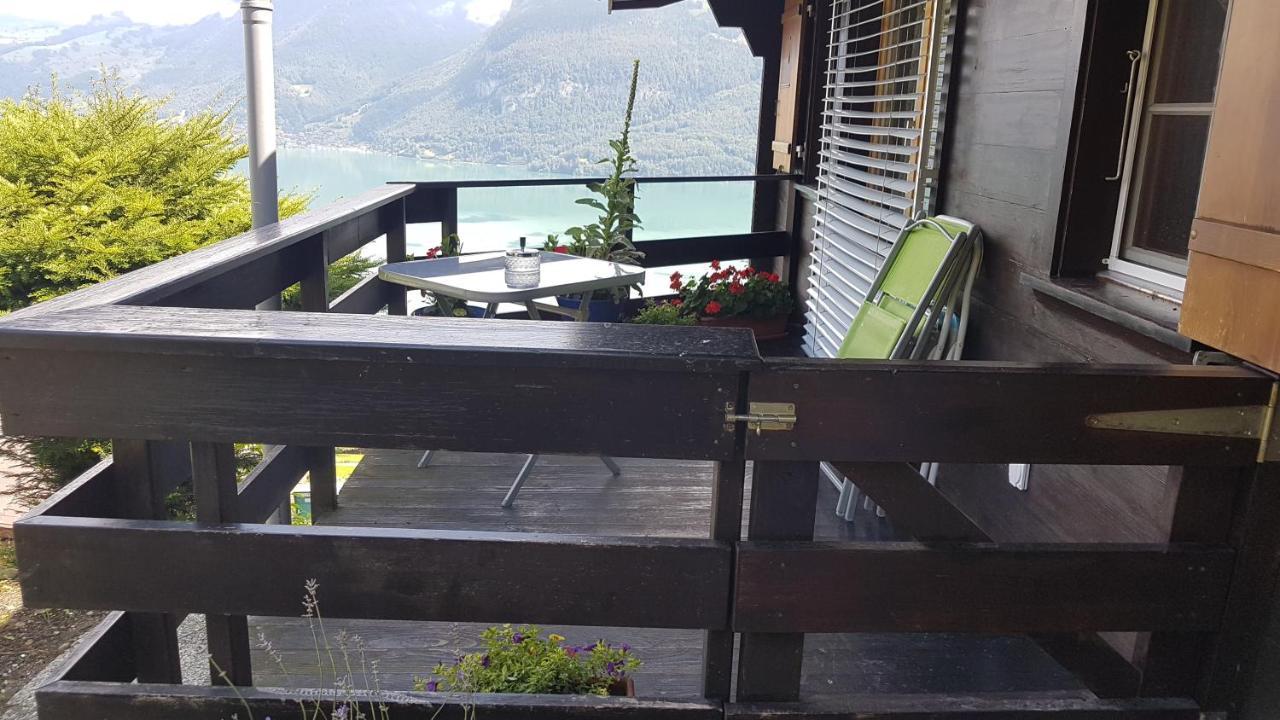 Traumhaftes Chalet Mit Seesicht Krattigen Bagian luar foto